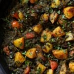 close-up of saag aloo in the pan after cooking