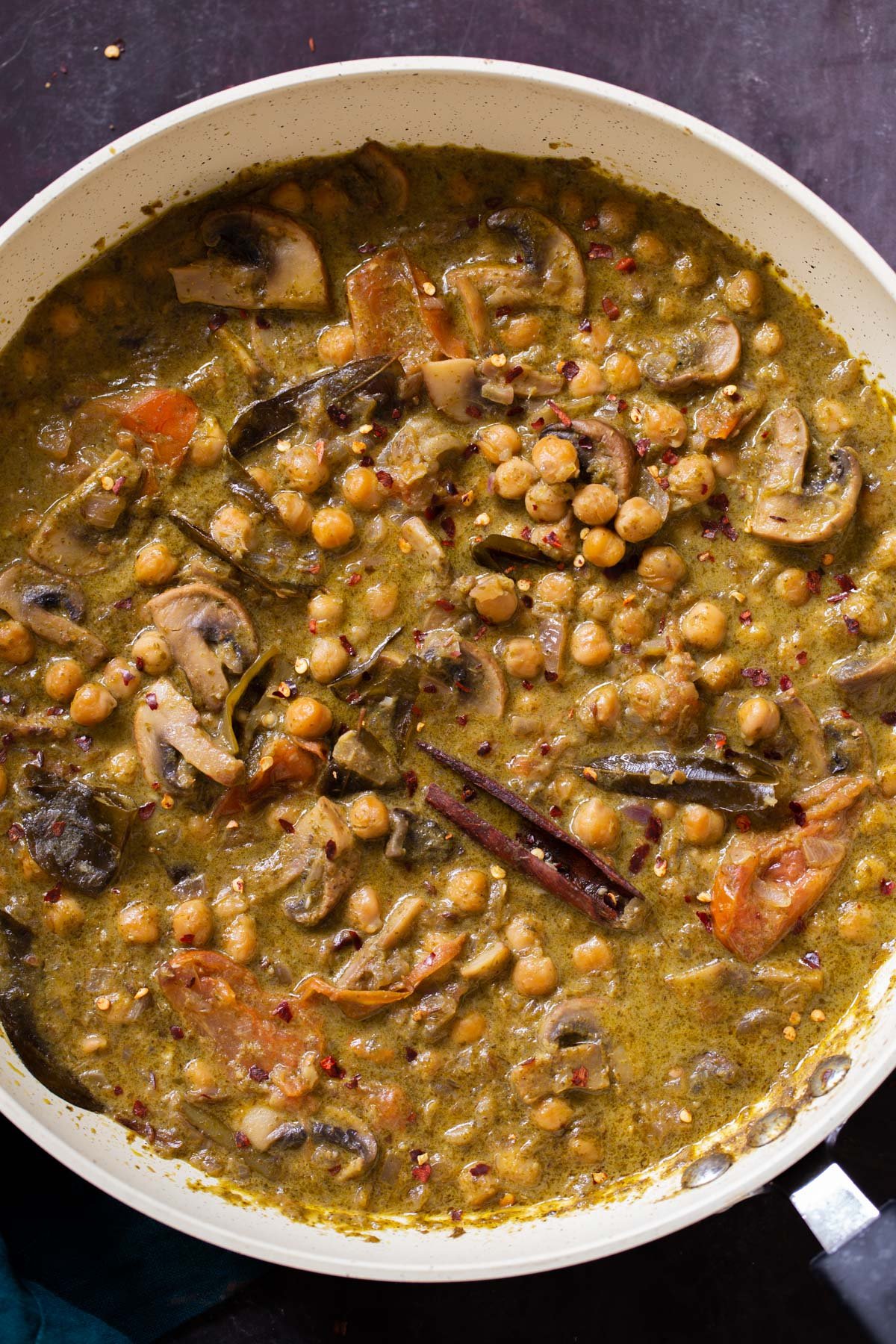 Andhra green chili chickpeas in the pan, after cooking