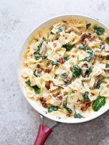Creamy Sun Dried Tomato Pasta with Garlic Soy curls. Vegan Tuscan Garlic "Chicken" And pasta. #Vegan #Recipe Can be Gluten-free, Soyfree, nutfree #VeganRicha