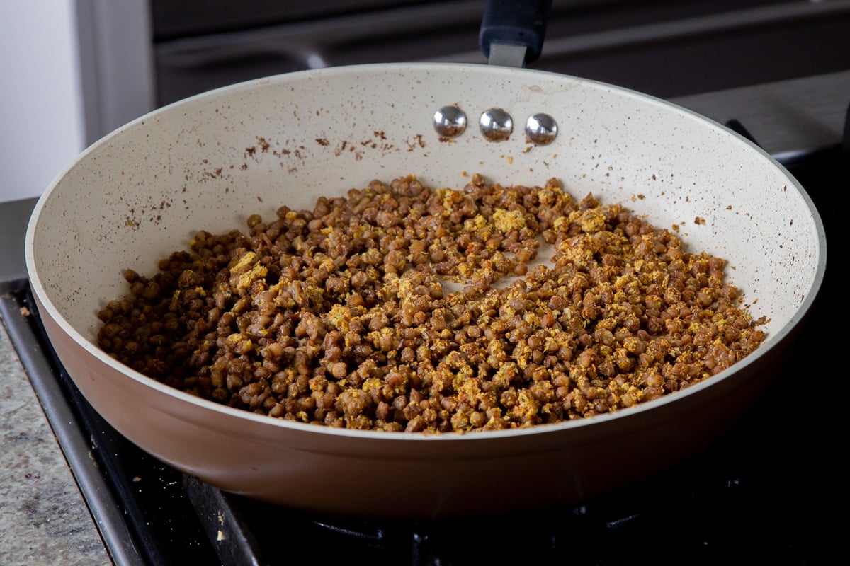 crispy, popped lentils, after cooking