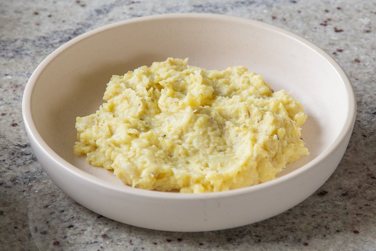 potato-cauliflower mash in a bowl