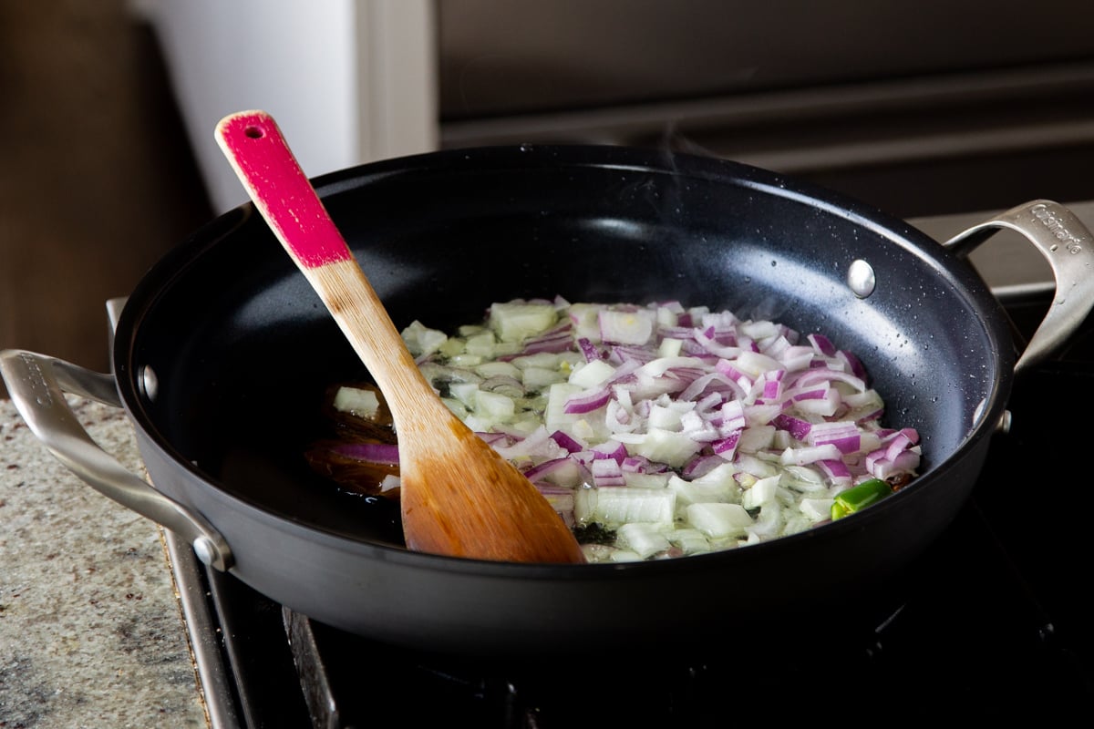 adding aromatics to the pan