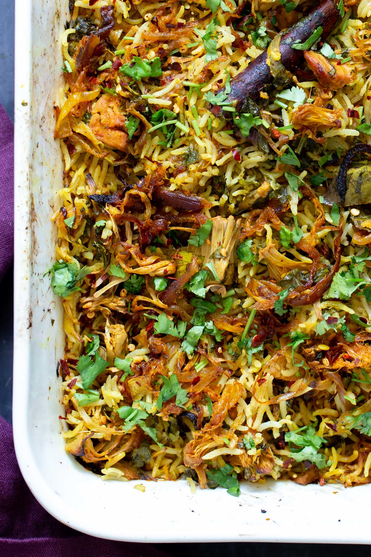 close-up of jackfruit biryani in the pan