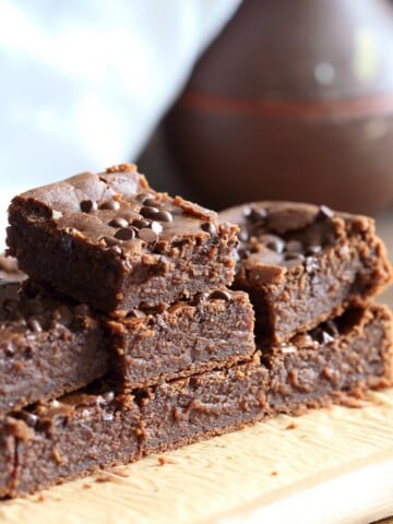 Fudgy Lentil Brownies. High Protein Brownies that dont taste beany! #Vegan #Glutenfree Recipe. Can be #Nutfree #veganricha | VeganRicha.com